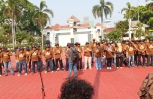 Dilepas Wabup dan Wakil Ketua DPRD, Jambore Jurnalis PWI Karawang Resmi Digelar di Cikole PWI Karawang Gelar Jambore Jurnalis Perdana di Cikole. (AlexaPodcast.ID)
