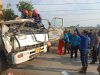 Pohon Tumbang Timpa Truk Kontainer di Karawang, Sopir dan Penumpang Tewas Polres Karawang Selidiki Insiden Pohon Tumbang yang Menewaskan Sopir Truk. (AlexaPodcast.ID)