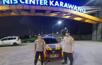 Patroli Dini Hari di Tanjungpura, Polsek Karawang Kota Pastikan Situasi Tetap Kondusif Polsek Karawang Kota Intensifkan Patroli Malam. (AlexaPodcast.ID)