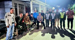3 Pilar Palumbonsari dan Satlinmas Patroli Malam, Cegah Tawuran dan Kejahatan 3C Patroli Malam Bersama Satlinmas, Warga. (AlexaPodcast.ID)