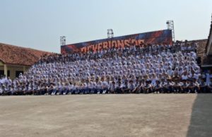 Celebrasi Reverions’26 Warnai Kelulusan Siswa SMPN 1 Kutawaluya SMPN 1 Kutawaluya Gelar Reverions'26. (AlexaPodcast.ID)