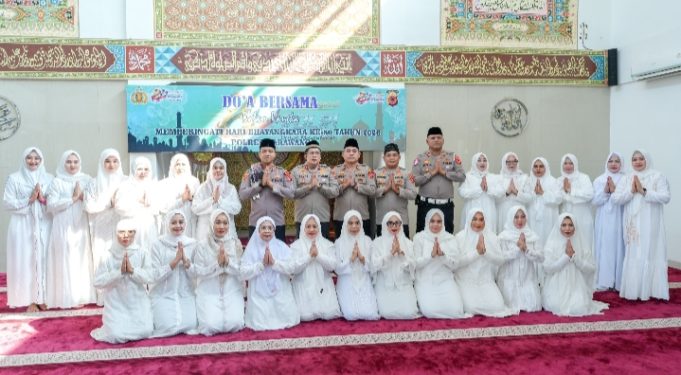 Jelang HUT Bhayangkara ke-80, Kapolres Karawang Pimpin Binrohtal untuk Perkuat Iman dan Integritas Personel AKBP Fiki N. Ardiansyah Pimpin Binrohtal. (AlexaPodcast.ID)