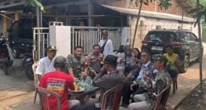 Sinergitas TNI-Polri dan Kelurahan Tunggakjati Warnai Hajatan Warga dengan Pesan Kamtibmas