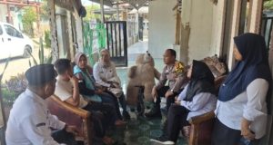 Cegah Stunting Sejak Dini, Aipda Andri Wibowo Kawal Pendataan Balita di Kosambi Jaya