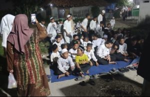 Pawai Obor Warnai Malam 1 Muharram di Kalijeruk, Tanamkan Nilai Religius Sejak Dini