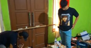 Polres Karawang Grebek Kontrakan Pengedar Obat Keras di Lemahabang, 2.200 Butir Tramadol dan Hexymer Disita