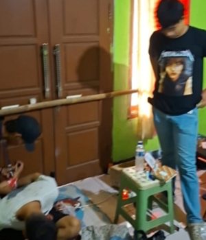 Polres Karawang Grebek Kontrakan Pengedar Obat Keras di Lemahabang, 2.200 Butir Tramadol dan Hexymer Disita
