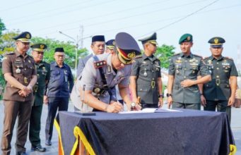 Ziarah HUT Bhayangkara ke-80, Polres Karawang Kenang Jasa Pahlawan di TMP Pancawati