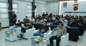 Lewat Nobar Piala Dunia 2026, Kapolres Karawang Bangun Kebersamaan dan Perkuat Sinergi dengan Masyarakat