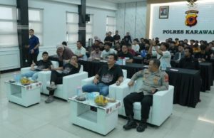 Lewat Nobar Piala Dunia 2026, Kapolres Karawang Bangun Kebersamaan dan Perkuat Sinergi dengan Masyarakat