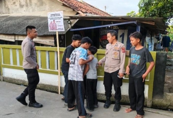 Patroli Dialogis Polsek Karawang Kota Fokus Cegah Tawuran dan Kejahatan 3C di Karawang Barat