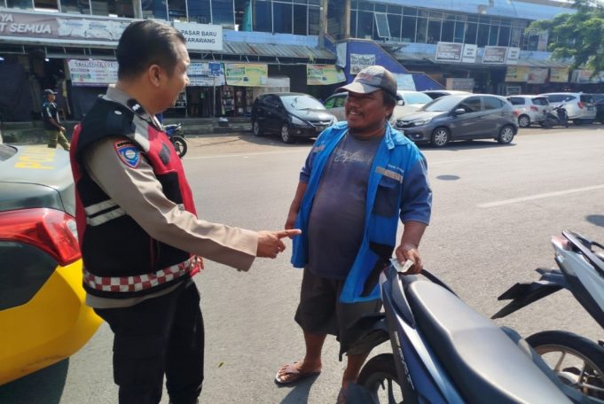 Patroli Dialogis di Tuparev, Aipda Bahari Gandeng Jukir Jadi Garda Depan Cegah C3