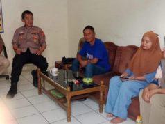 Sambang Humanis di Balai Desa, Bhabinkamtibmas Kondangjaya Sampaikan Pesan Cegah C3 dan Kenakalan Remaja
