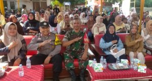 Pelepasan Siswa dan Kenaikan Kelas SDN Adiarsa Barat V Berlangsung Meriah, Bhabinkamtibmas Beri Edukasi Kamtibmas