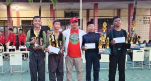 Borong Lima Penghargaan, Paskibra SMPN 2 Karawang Timur Jadi Juara 1 Umum Kejurcab Karawang Tampil Gemilang di Kejurcab Forbasi, SMPN 2 Karawang Timur Raih Juara Utama 1. (AlexaPodcast.ID)