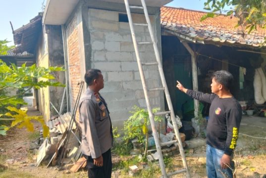 Aksi Pencurian Berakhir Babak Belur, Terduga Pelaku di Cilamaya Diamankan Warga