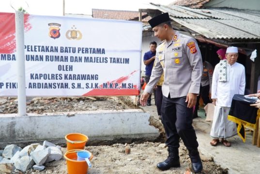 Dukung Generasi Qurani, Kapolres Karawang Bangun Majelis Taklim di Desa Warungbambu