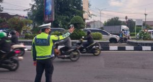 Kasat Lantas AKP Sudiriyanto: Pengaturan Lalu Lintas Rutin untuk Wujudkan Jalan yang Aman dan Lancar