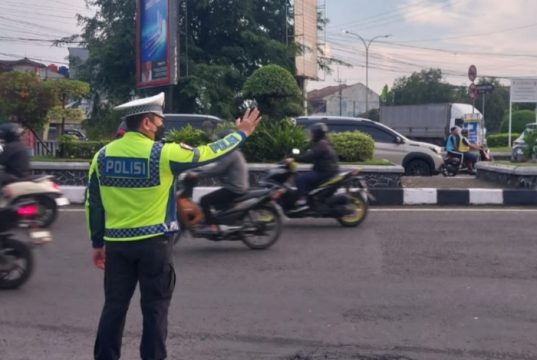 Kasat Lantas AKP Sudiriyanto: Pengaturan Lalu Lintas Rutin untuk Wujudkan Jalan yang Aman dan Lancar