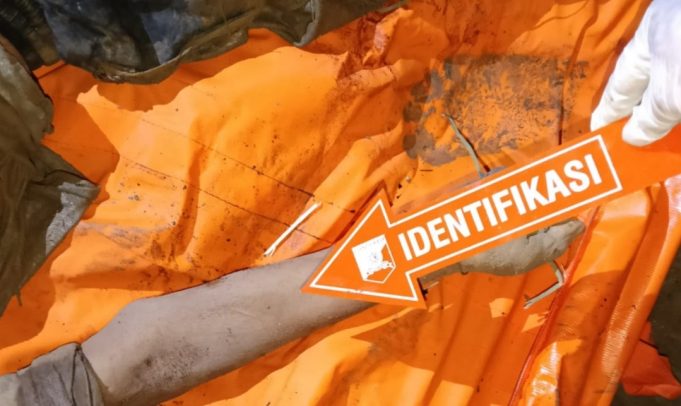 Mayat Pria Tanpa Identitas Ditemukan di Persawahan Cikampek, Polisi Lakukan Penyelidikan