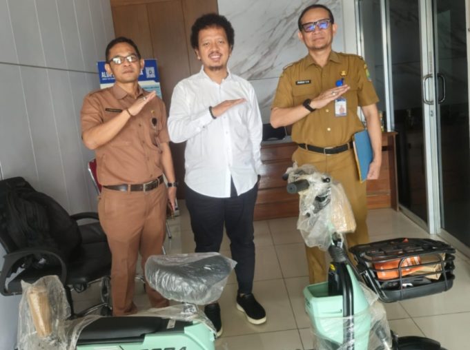Gebyar Harkopnas Karawang Makin Meriah, KSU Surya Jaya Beri Doorprize Sepeda Listrik