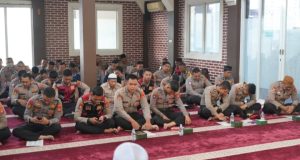 Polresta Karawang Rutin Gelar Binrohtal, Perkuat Mental dan Spiritual Personel