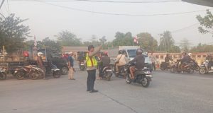 Polresta Karawang Gaspol Lewat Program “Sapa Pagi”, Polisi Turun Langsung Sapa Warga di Sudut Kota