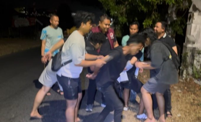 Polresta Karawang Bongkar Peredaran 320 Butir Obat, Dua Pria Diciduk