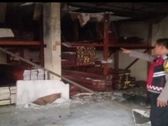 Diduga Korsleting Listrik, Toko Kayu di Majalaya Karawang Ludes Terbakar