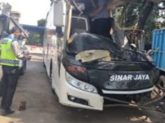 Kecelakaan Beruntun di Tol Japek Km 66, Bus Sinarjaya Hantam Truk Hino, 9 Orang Terluka