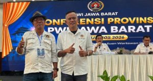 Kiprah Jurnalis Senior Karawang Berlanjut, Oland Sibarani Kembali Pimpin DK PWI Jabar