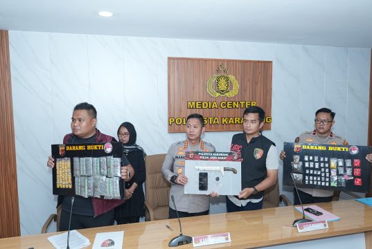 Bukan Kaleng-Kaleng! Polresta Karawang Ungkap 1 Kg Sabu dan 80 Ribu Obat Keras