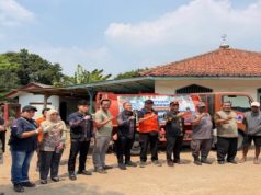 Polresta Karawang Salurkan Air Bersih untuk Warga Terdampak Kekeringan