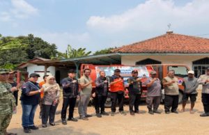Polresta Karawang Salurkan Air Bersih untuk Warga Terdampak Kekeringan