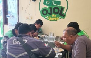 Polresta Karawang Peduli Ojol, Makan Gratis Rutin Setiap Rabu dan Jumat